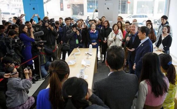 iPhone 4,7 poues Tim Cook -Info iDevice
