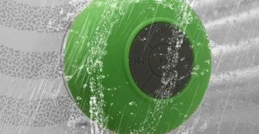 enceinte bluetooth aquafonik sous la douche