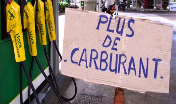 eviter penurie carburant et panne seche-infoidevice
