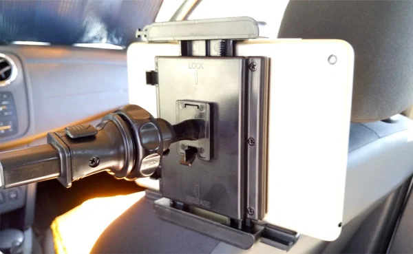 rotule fixation support tablette macally pour voiture infoidevice