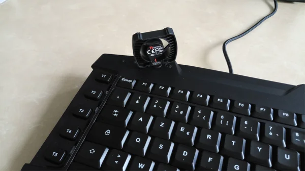 ventilateur clavier ttesports challenger ultimate gamer infoidevice