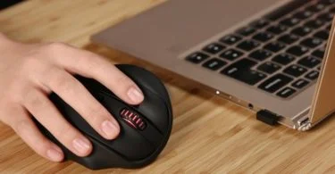 avis souris ergonomique aukey km w9