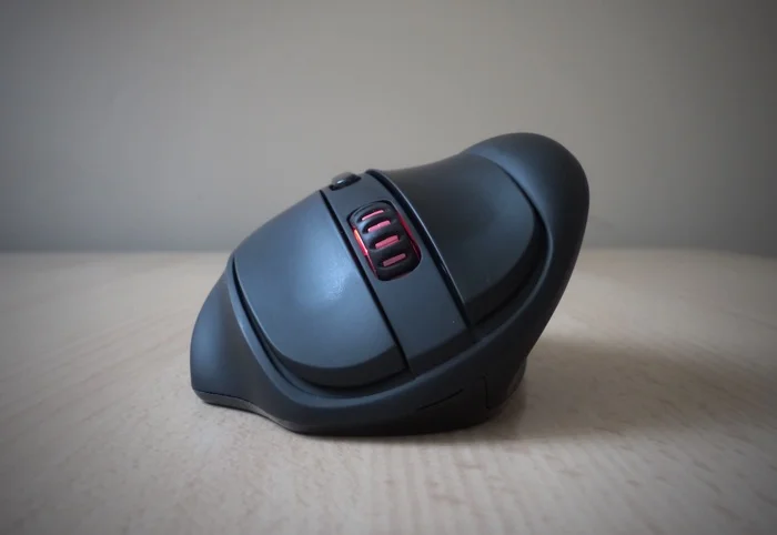 souris ergonomique aukey km w9 molette