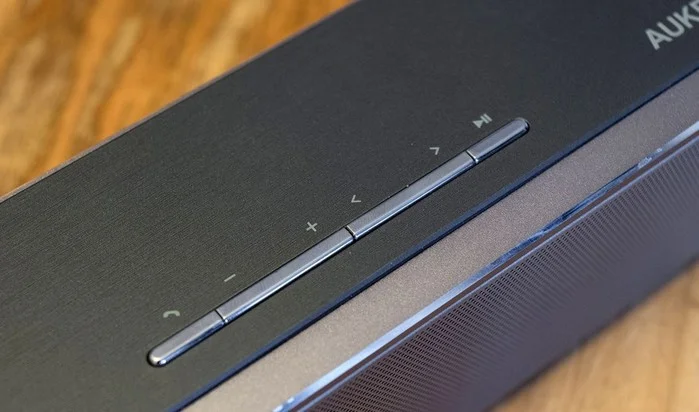 boutons enceinte bluetooth aukey sk-s1
