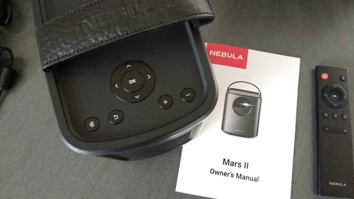 boutons projecteur nebula mars 2