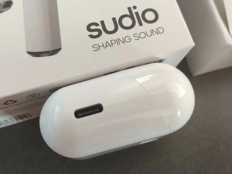 prise usb c boitier chargement ecouteurs sudio nio