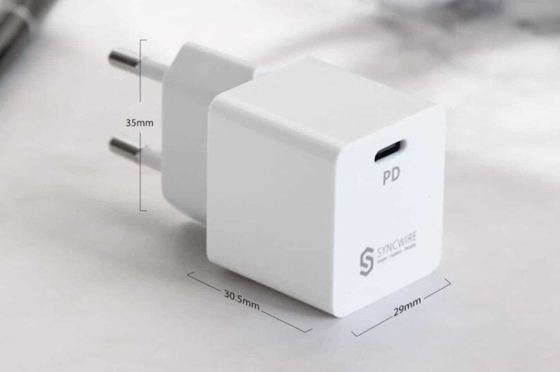 revue chargeur secteur syncwire 18 watts