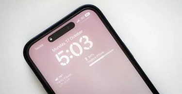 iphone 14 communication satellite